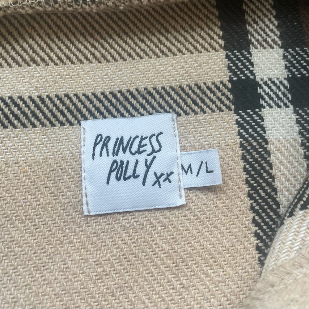 Princess Polly Shacket - Picture 2 of 5